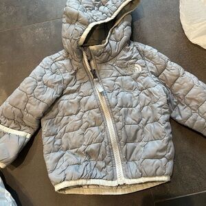 The North Face Light Gray Quilted Infant Jacket